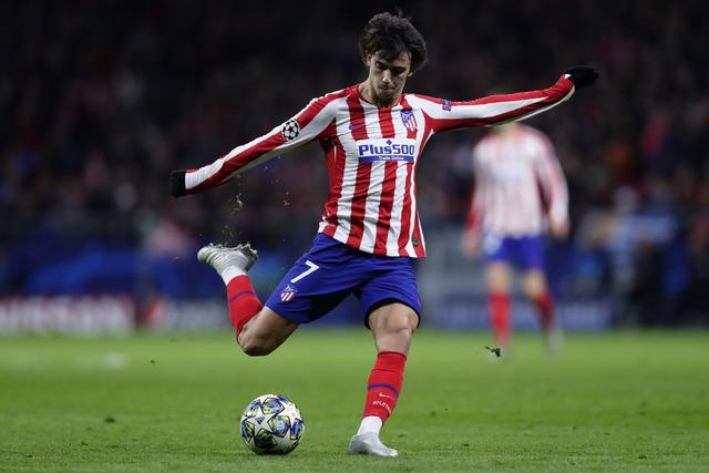 注羽毛球运 注羽毛球运